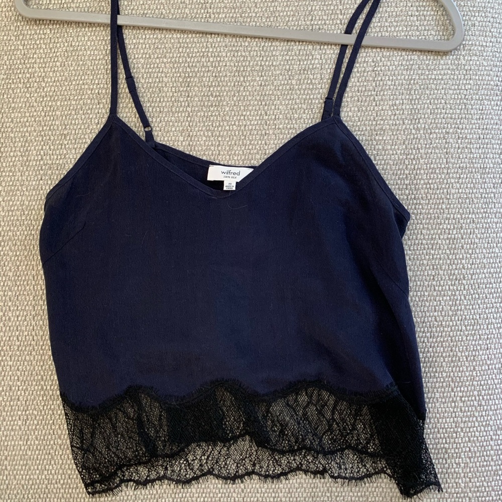 NWT Aritzia Wilfred 100% silk lace cami